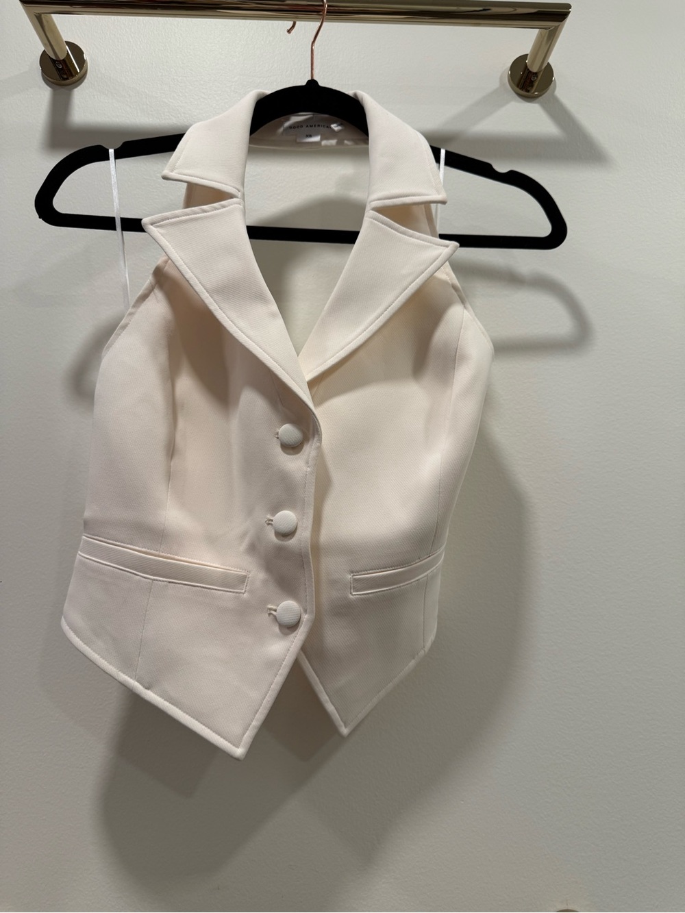 Good American Ivory Sleeveless Tailored Notch Collar Vest